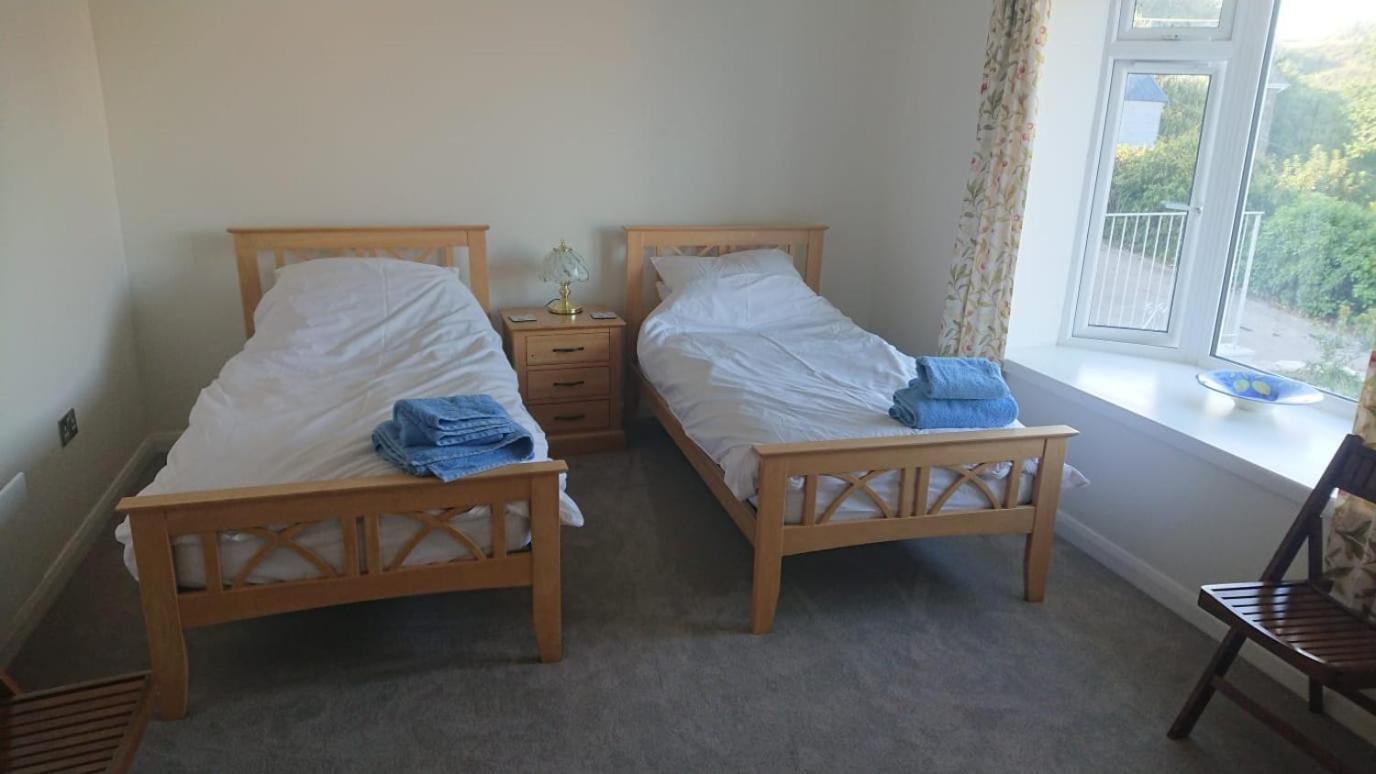 Spinnaker Cadgwith Holiday Home Bagian luar foto