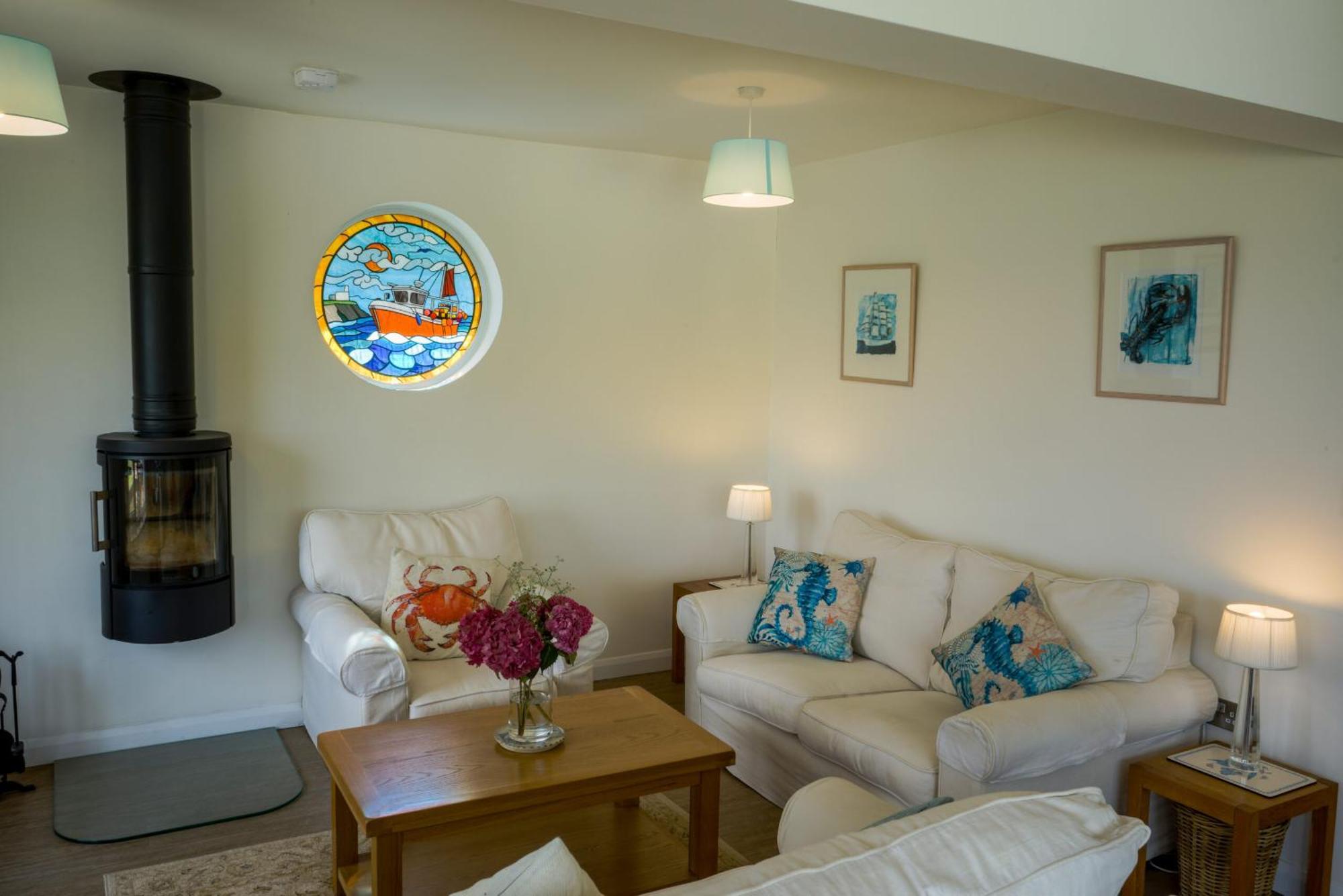 Spinnaker Cadgwith Holiday Home Bagian luar foto