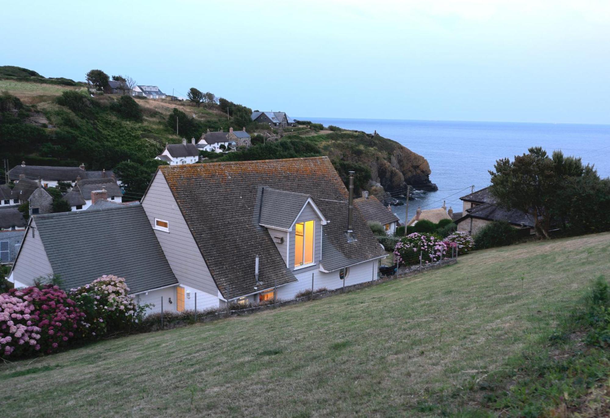 Spinnaker Cadgwith Holiday Home Bagian luar foto