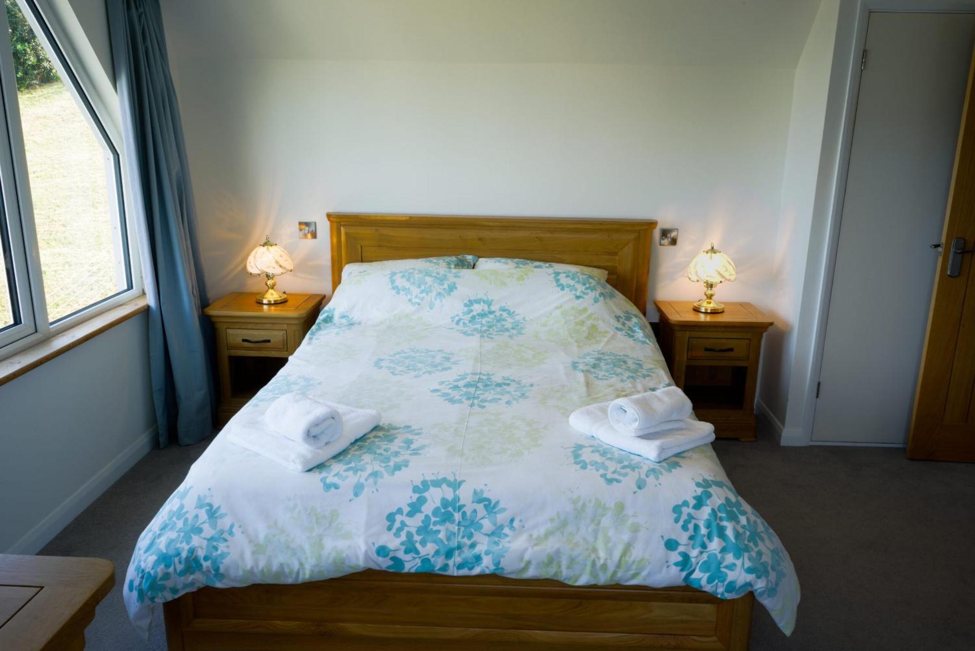 Spinnaker Cadgwith Holiday Home Bagian luar foto